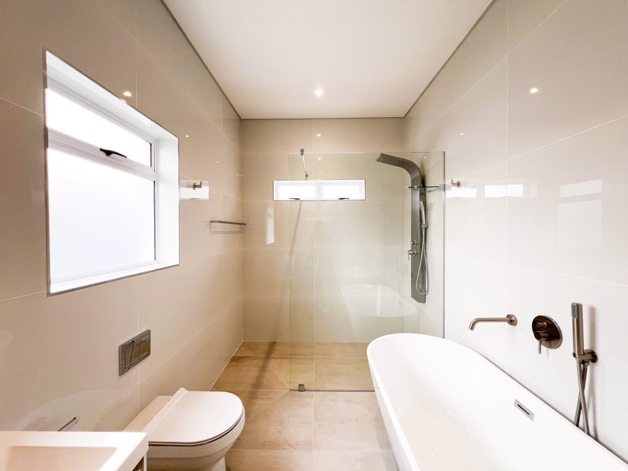 4 Bedroom Property for Sale in Country Club Western Cape